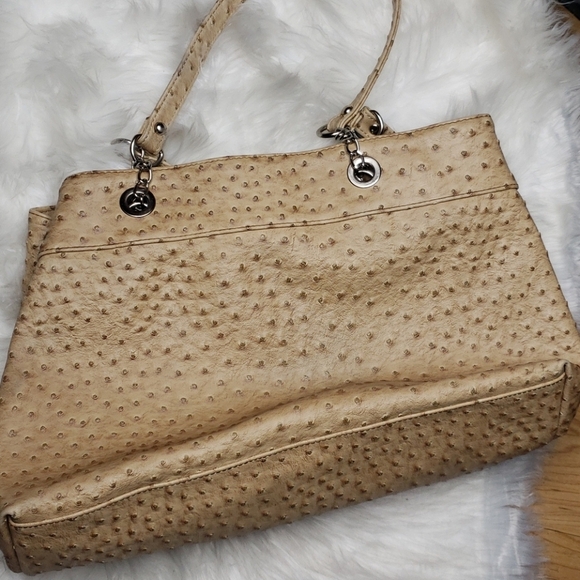 Kelly & Katie Ellison Ostrich Tote tan - Picture 5 of 8